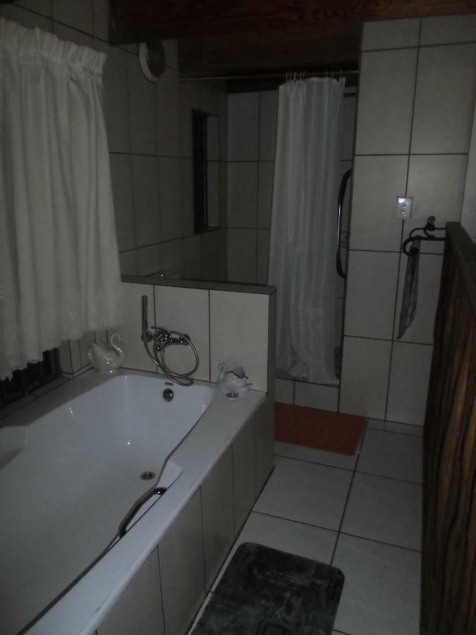 Marloth Havens Guest House Malalane Bagian luar foto