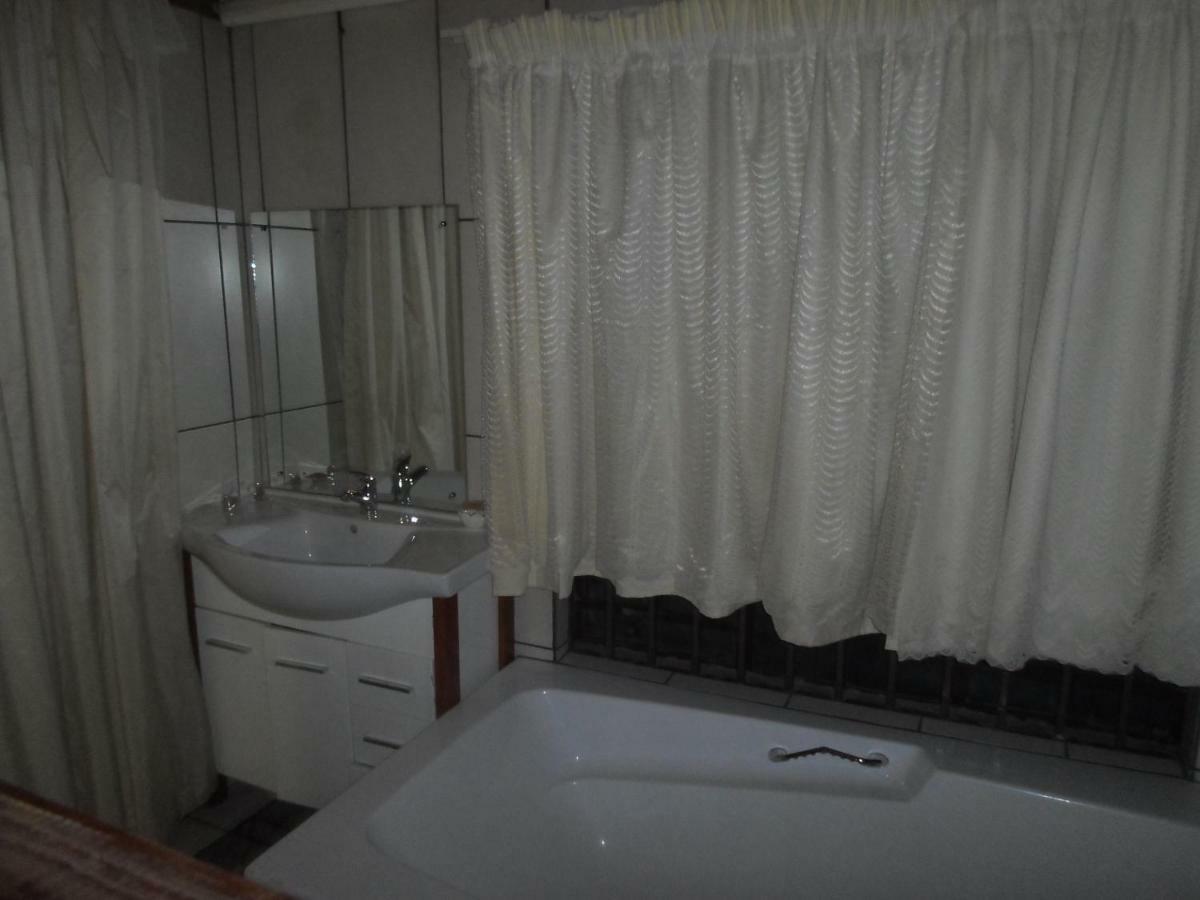 Marloth Havens Guest House Malalane Bagian luar foto